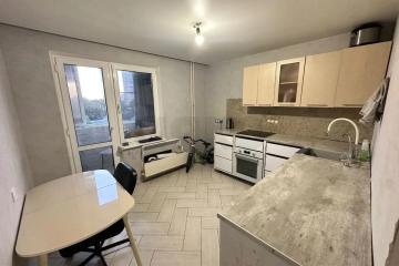 Фото №1: 1-комнатная квартира 38 м², 6/16 эт. - Краснодар, мкр. Завод Измерительных Приборов, ул. имени 40-летия Победы, 33/10