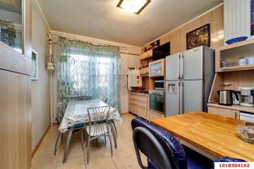 Фото №1: 3-комнатная квартира 157 м², 7/8 эт. - Краснодар, мкр. Восточно-Кругликовский, ул. Черкасская, 81