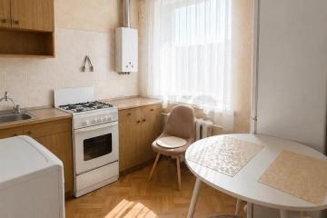 Фото №1: 1-комнатная квартира 31 м², 5/5 эт. - Краснодар, мкр. Центральный, ул. Володарского, 10