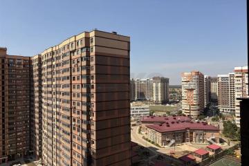 Фото №1: 2-комнатная квартира 66 м², 13/18 эт. - Краснодар, мкр. Догма Парк, ул. Марины Цветаевой, 17к1