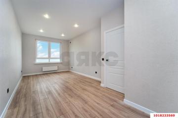 Фото №1: 1-комнатная квартира 37 м², 10/16 эт. - Краснодар, мкр. ЖК Самолёт-6, ул. Ивана Беличенко, 92к5