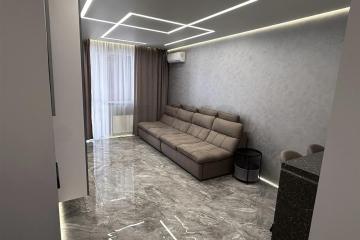 Фото №1: 2-комнатная квартира 50 м², 2/16 эт. - Краснодар, мкр. жилой комплекс Самолёт-4, ул. Константина Гондаря, 99