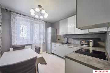 Фото №1: 2-комнатная квартира 58 м², 17/17 эт. - Краснодар, мкр. жилой комплекс Кремлёвские Ворота, ул. Кореновская, 2к2