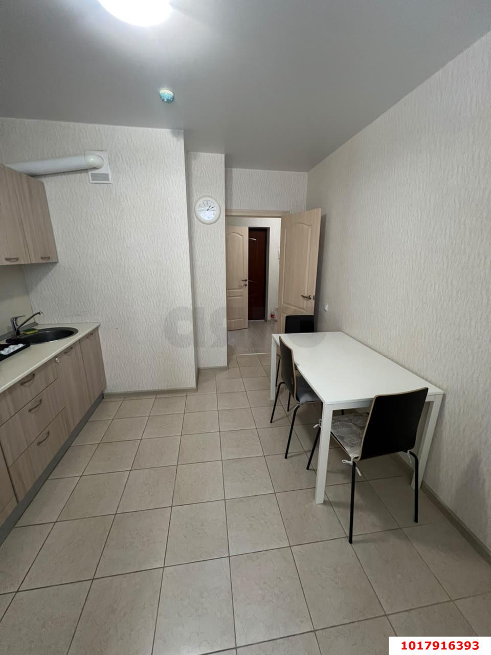 Фото №3: 1-комнатная квартира 38&nbsp;м², 4/16&nbsp;эт. - Краснодар, Прикубанский внутригородской округ, имени Петра Метальникова, мкр. жилой комплекс Победа-2, ул. Цезаря Куникова, 35