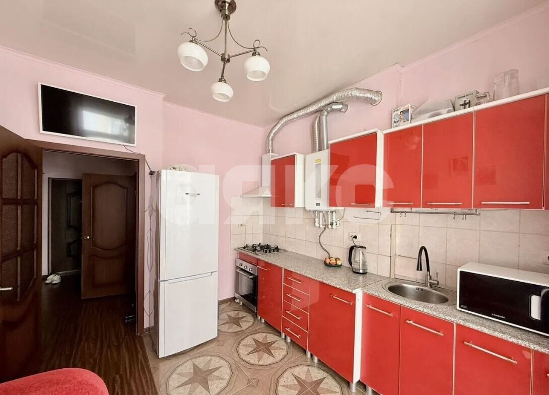 Фото №3: 1-комнатная квартира 42&nbsp;м², 4/5&nbsp;эт. - Геленджик, мкр. 5-й, пер. Восточный, 38