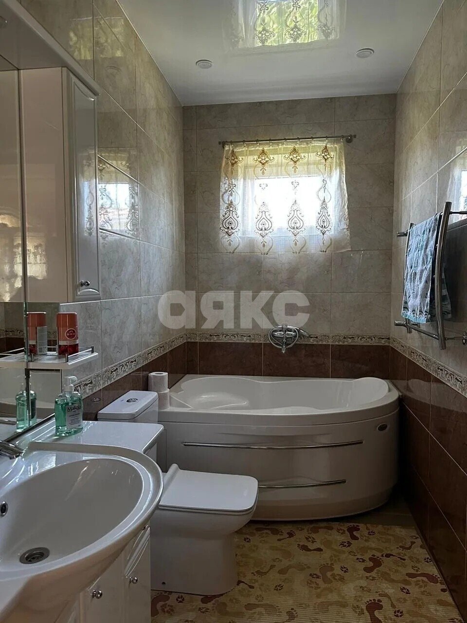 Фото №18: Дом 220&nbsp;м² + 4&nbsp;сот., 2&nbsp;эт. - Супсех, ул. Космонавта Титова, 75