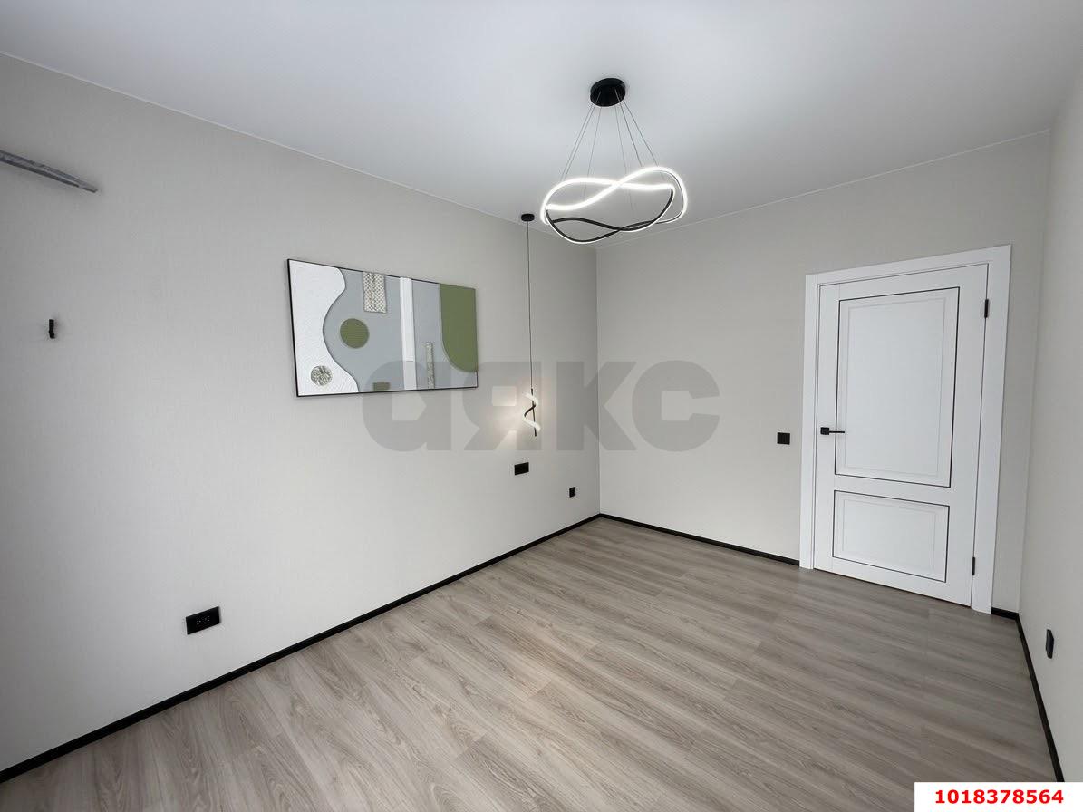 Фото №4: 2-комнатная квартира 54&nbsp;м², 7/25&nbsp;эт. - Краснодар, Западный внутригородской округ, Фестивальный, мкр. ЖК Маршал, ул. Гаражная, 87