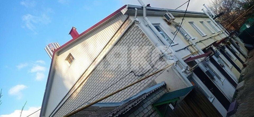 Фото №2: Часть дома 53&nbsp;м² + 2.6&nbsp;сот., 2&nbsp;эт. - Геленджик, мкр. Толстый Мыс, ул. Крымская, 15