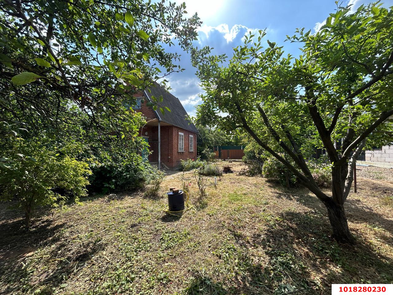 Фото №1: Дом 25&nbsp;м² + 4&nbsp;сот., 2&nbsp;эт. - Знаменский, Карасунский внутригородской округ, мкр. дачное товарищество Гидростроитель, ул. Садовая, 496