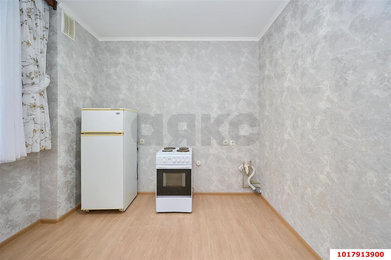 Фото №10: 1-комнатная квартира 36&nbsp;м², 7/24&nbsp;эт. - Краснодар, Карасунский внутригородской округ, мкр. Почтовый, пр-кт имени писателя Знаменского, 20