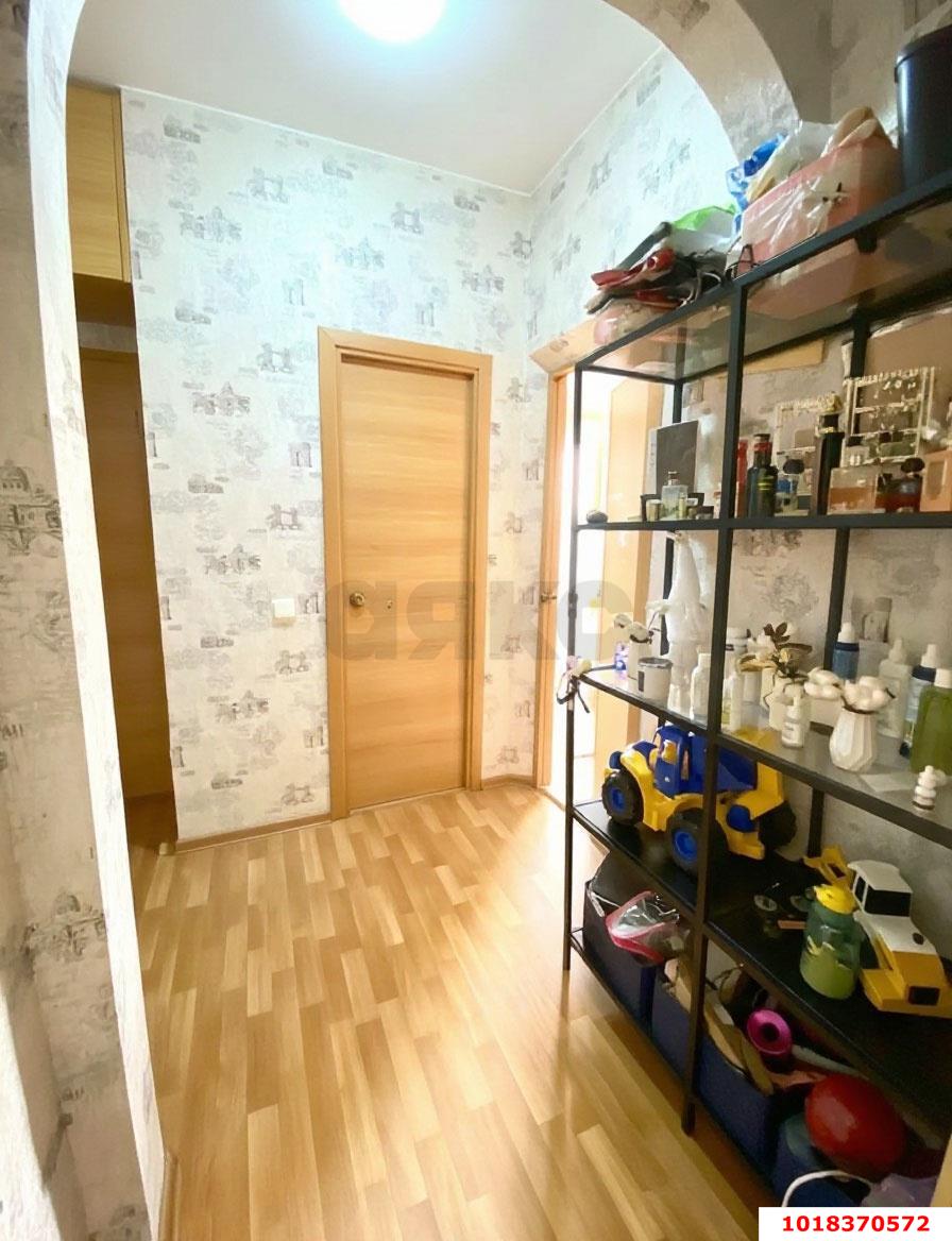 Фото №10: 2-комнатная квартира 69&nbsp;м², 2/5&nbsp;эт. - Яблоновский, мкр. квартал Кобцевой-1, ул. Кобцевой, 1к8