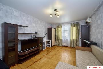 Фото №1: 2-комнатная квартира 43&nbsp;м², 1/10&nbsp;эт. - Краснодар, мкр. Юбилейный, ул. Думенко, 12