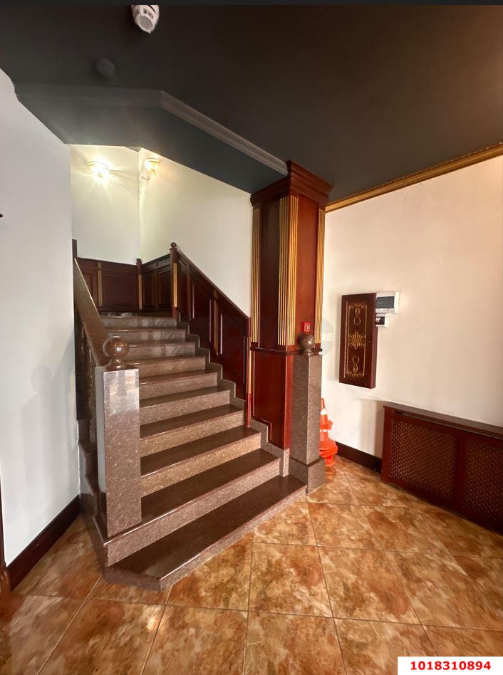 Фото №8: Торговое помещение 263&nbsp;м², 2&nbsp;эт. - Краснодар, Центральный внутригородской округ, Покровка, мкр. Центральный, ул. Кутузова, 75