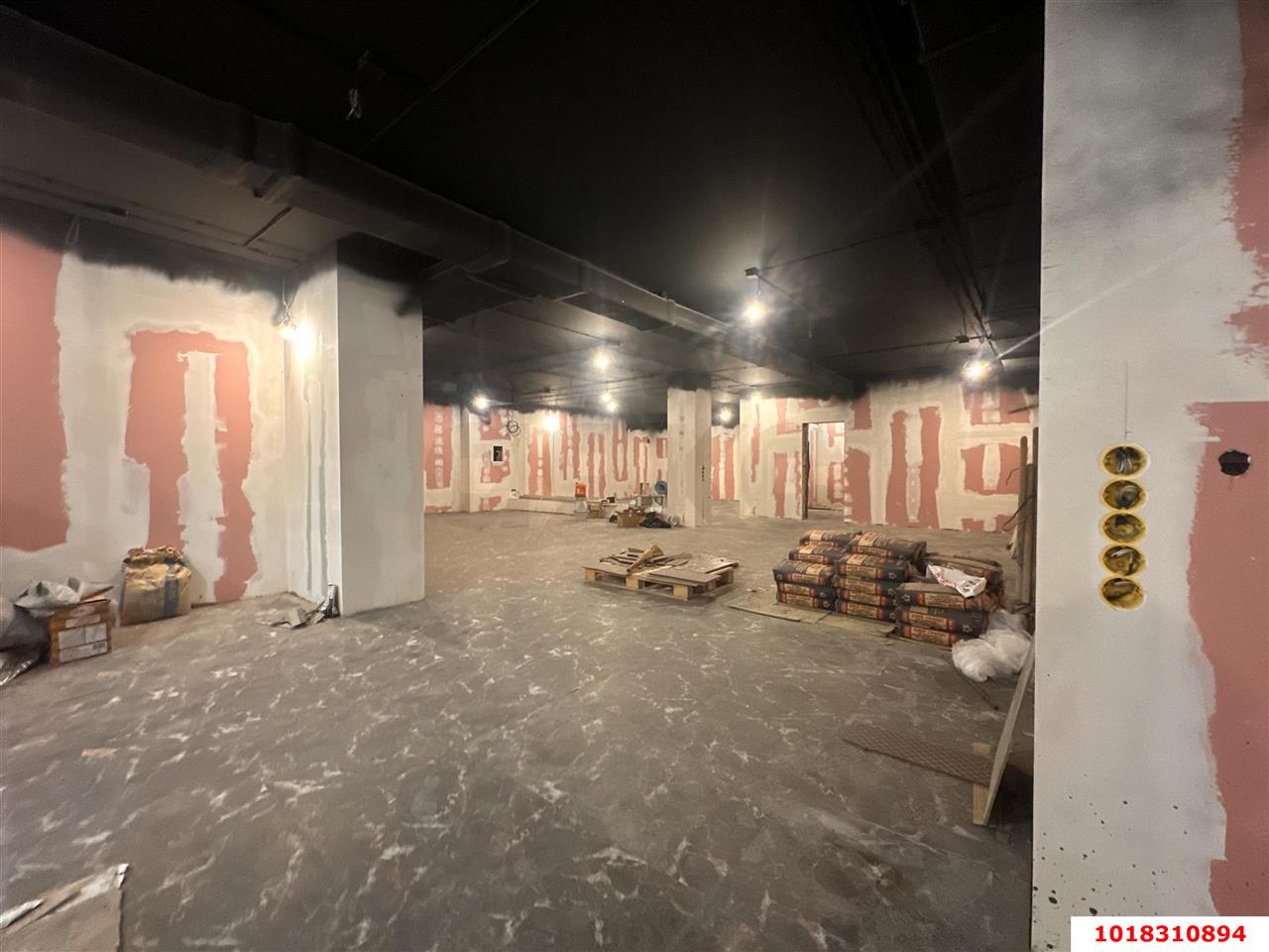 Фото №20: Торговое помещение 263&nbsp;м², 2&nbsp;эт. - Краснодар, Центральный внутригородской округ, Покровка, мкр. Центральный, ул. Кутузова, 75