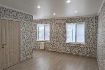Фото №1: 2-комнатная квартира 60 м², 1/2 эт. - Яблоновский, ул. Железнодорожная, 7