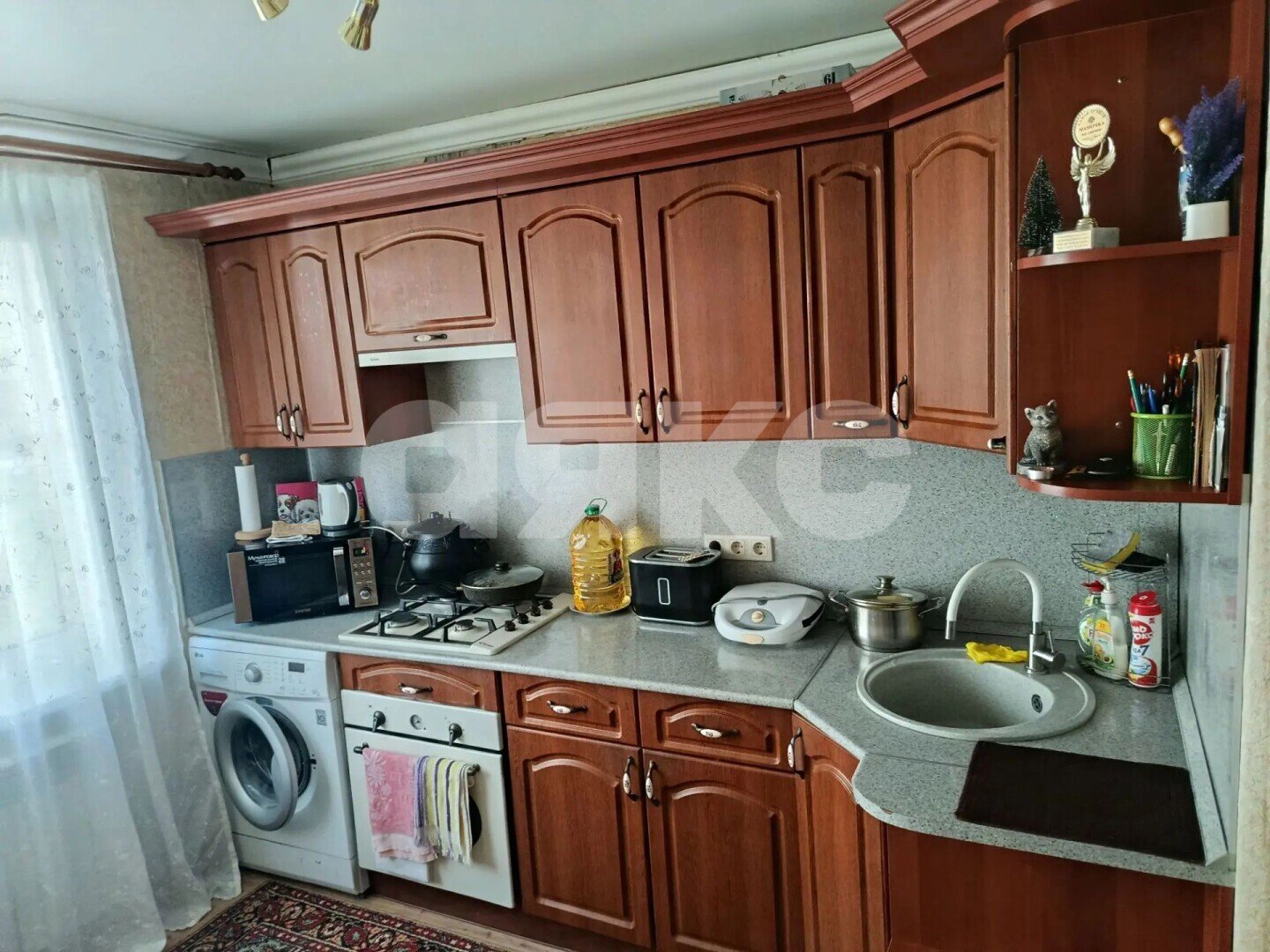 Фото №10: 3-комнатная квартира 62&nbsp;м², 4/4&nbsp;эт. - Геленджик, квартал Южный, мкр. Южный, ул. Маяковского, 4/1