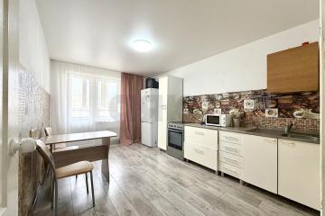 Фото №1: 2-комнатная квартира 61&nbsp;м², 13/16&nbsp;эт. - Краснодар, мкр. Восточно-Кругликовский, ул. имени 40-летия Победы, 101
