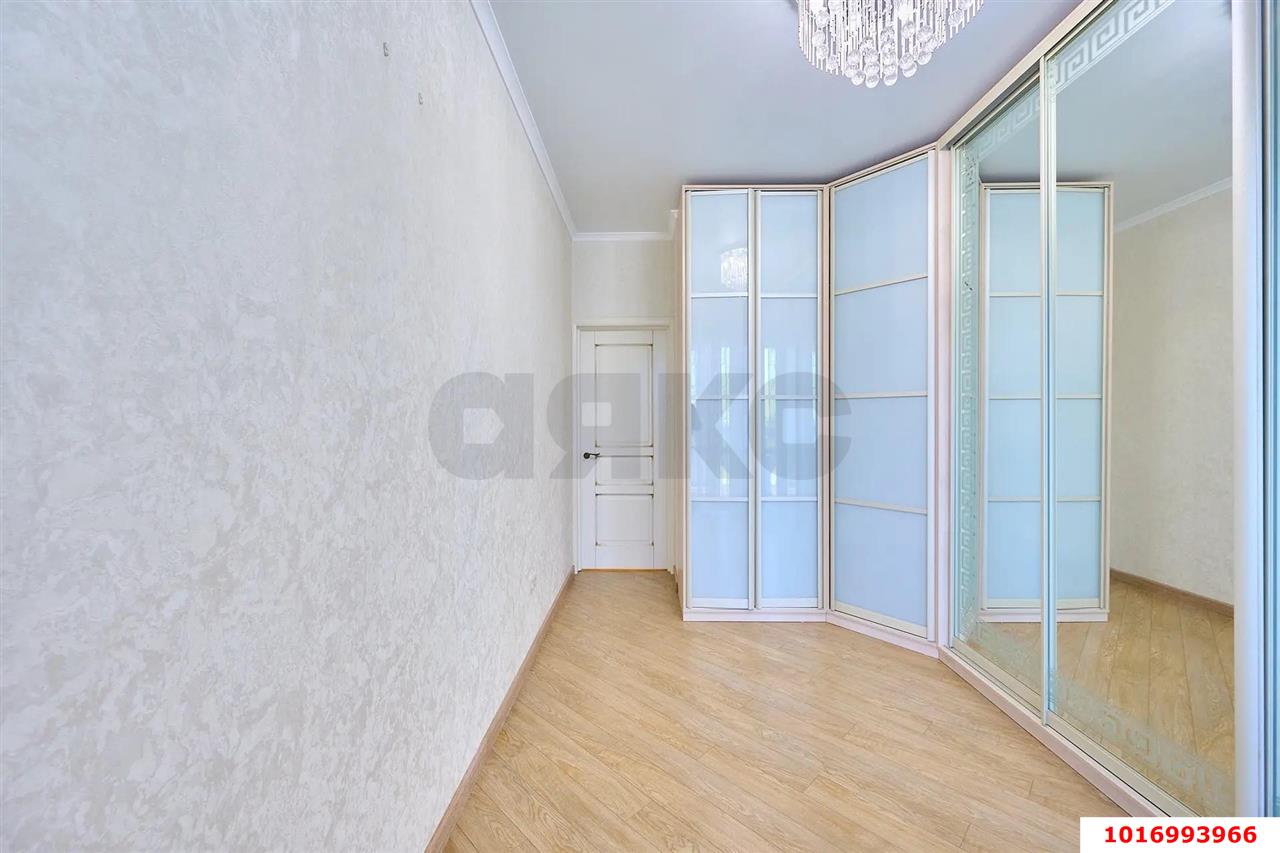 Фото №19: 3-комнатная квартира 92&nbsp;м², 9/16&nbsp;эт. - Краснодар, Западный внутригородской округ, мкр. Кожзавод, ул. Минская, 122/15
