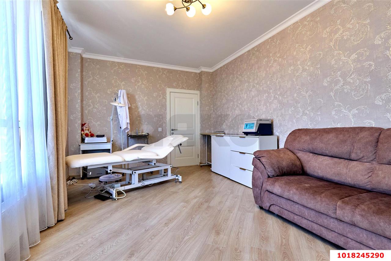 Фото №7: 2-комнатная квартира 85&nbsp;м², 11/24&nbsp;эт. - Краснодар, Карасунский внутригородской округ, жилой комплекс Империал, ж/м Пашковский, ул. Леонида Лаврова, 8к4