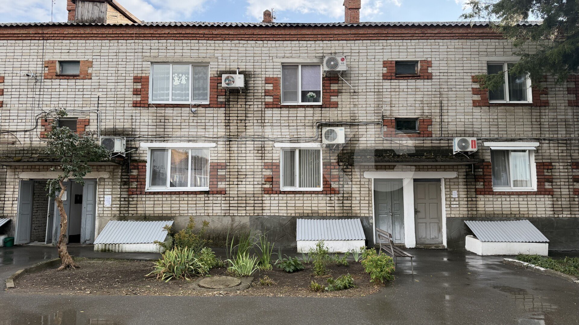 Фото №2: 2-комнатная квартира 55&nbsp;м², 2/2&nbsp;эт. - Кореновск, мкр. 2-й квартал, ул. Щорса, 87