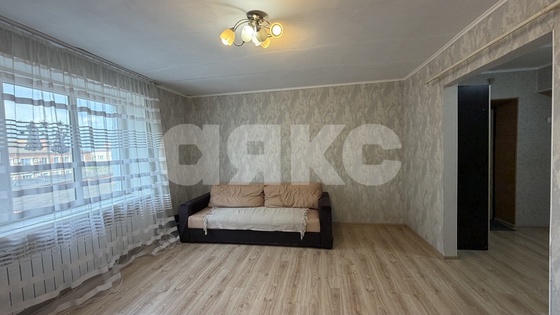 Фото №1: 2-комнатная квартира 55&nbsp;м², 2/2&nbsp;эт. - Кореновск, мкр. 2-й квартал, ул. Щорса, 87