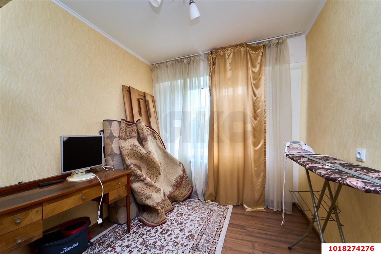 Фото №8: 3-комнатная квартира 64&nbsp;м², 3/5&nbsp;эт. - Краснодар, Прикубанский внутригородской округ, мкр. Фестивальный, ул. Гагарина, 85