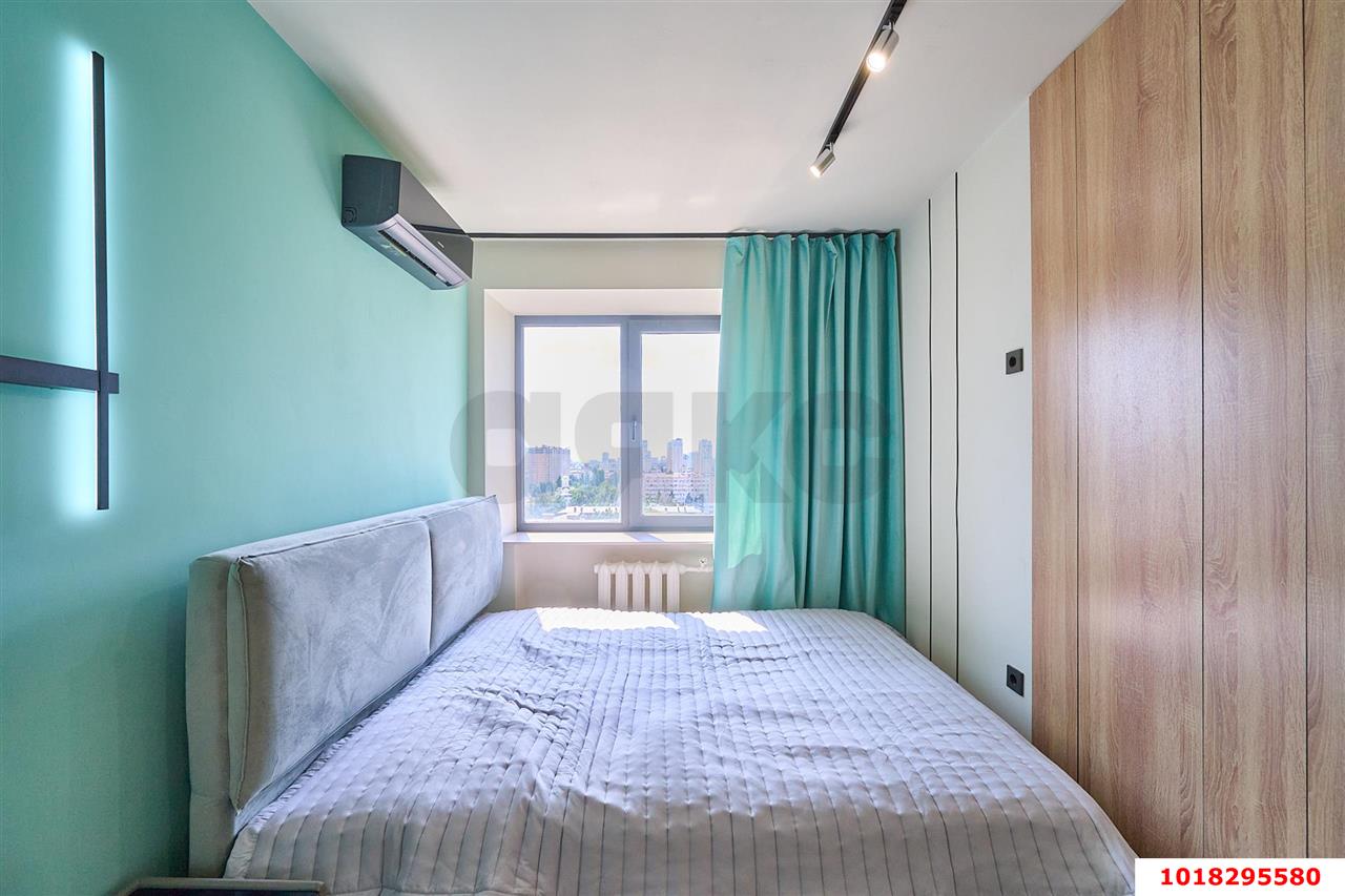 Фото №4: 2-комнатная квартира 55&nbsp;м², 12/12&nbsp;эт. - Краснодар, Центральный внутригородской округ, мкр. Фестивальный, ул. Коммунаров, 298