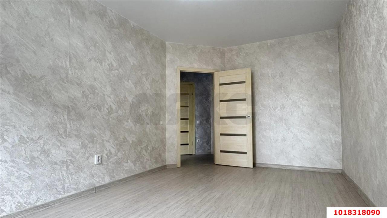 Фото №5: 1-комнатная квартира 38&nbsp;м², 3/12&nbsp;эт. - Краснодар, Прикубанский внутригородской округ, мкр. Музыкальный, ул. имени Сергея Есенина, 127/2