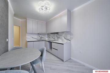 Фото №1: 1-комнатная квартира 42 м², 9/10 эт. - Краснодар, мкр. жилой комплекс Инсити-Парк, ул. Командорская, 1/3