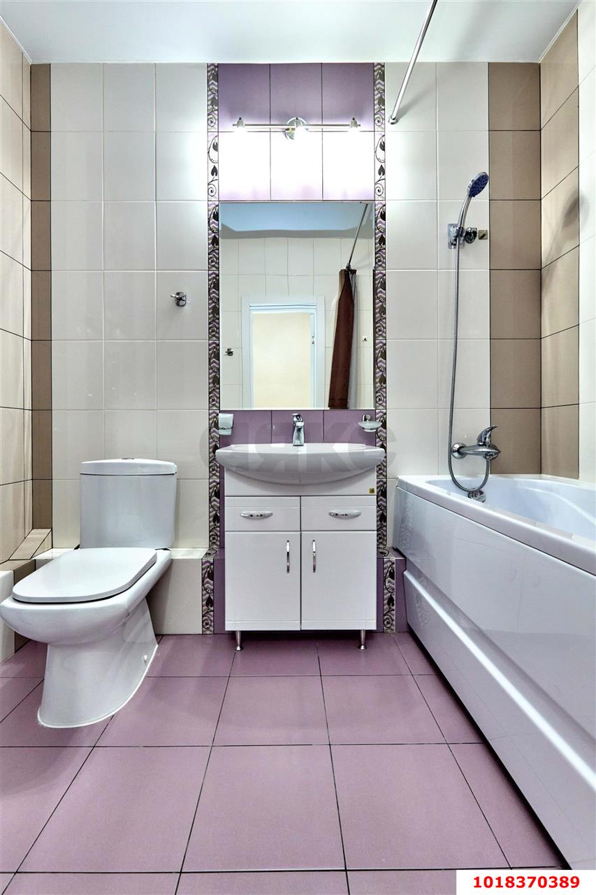 Фото №10: 1-комнатная квартира 57&nbsp;м², 10/17&nbsp;эт. - Краснодар, Западный внутригородской округ, мкр. Центральный, ул. Кубанская набережная, 37/10