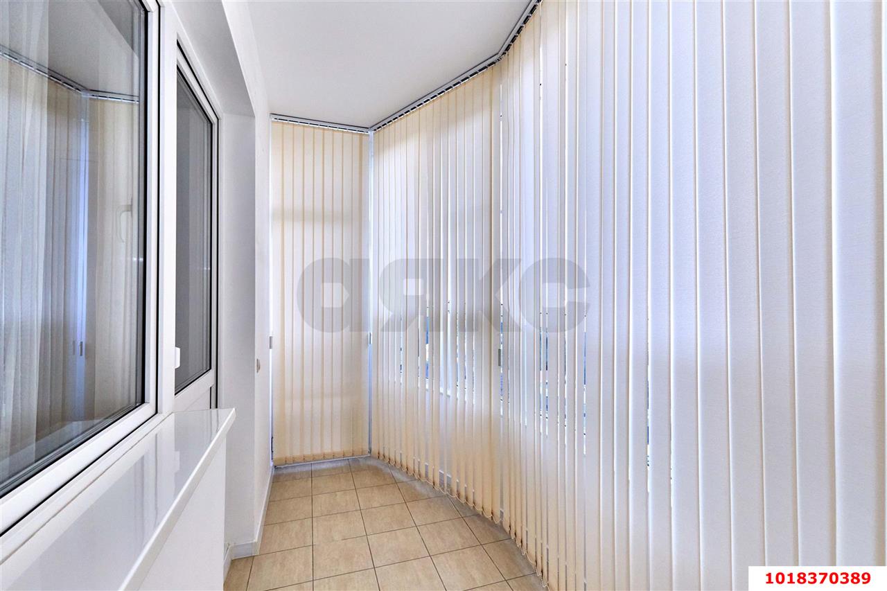Фото №8: 1-комнатная квартира 57&nbsp;м², 10/17&nbsp;эт. - Краснодар, Западный внутригородской округ, мкр. Центральный, ул. Кубанская набережная, 37/10