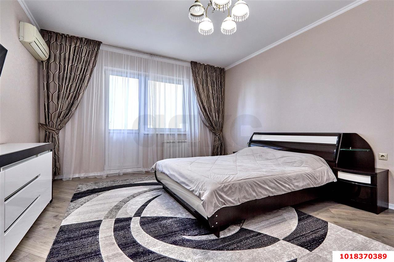 Фото №4: 1-комнатная квартира 57&nbsp;м², 10/17&nbsp;эт. - Краснодар, Западный внутригородской округ, мкр. Центральный, ул. Кубанская набережная, 37/10