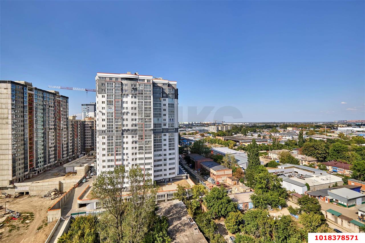 Фото №13: 2-комнатная квартира 76&nbsp;м², 14/20&nbsp;эт. - Краснодар, Карасунский внутригородской округ, Хлопчато-бумажный Комбинат, мкр. жилой комплекс Фамилия, ул. Старокубанская, 124