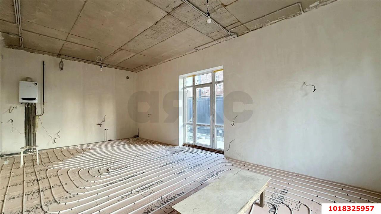 Фото №8: Дом 170&nbsp;м² + 3.4&nbsp;сот., 2&nbsp;эт. - Краснодар, Прикубанский внутригородской округ, п. коттеджный  Кореновская Усадьба, пр-д Чистопрудный