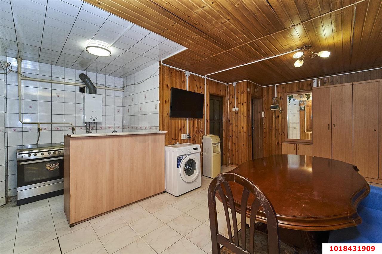 Фото №3: 4-комнатная квартира 78&nbsp;м², 1/5&nbsp;эт. - Краснодар, Прикубанский внутригородской округ, мкр. Славянский, ул. Славянская, 79