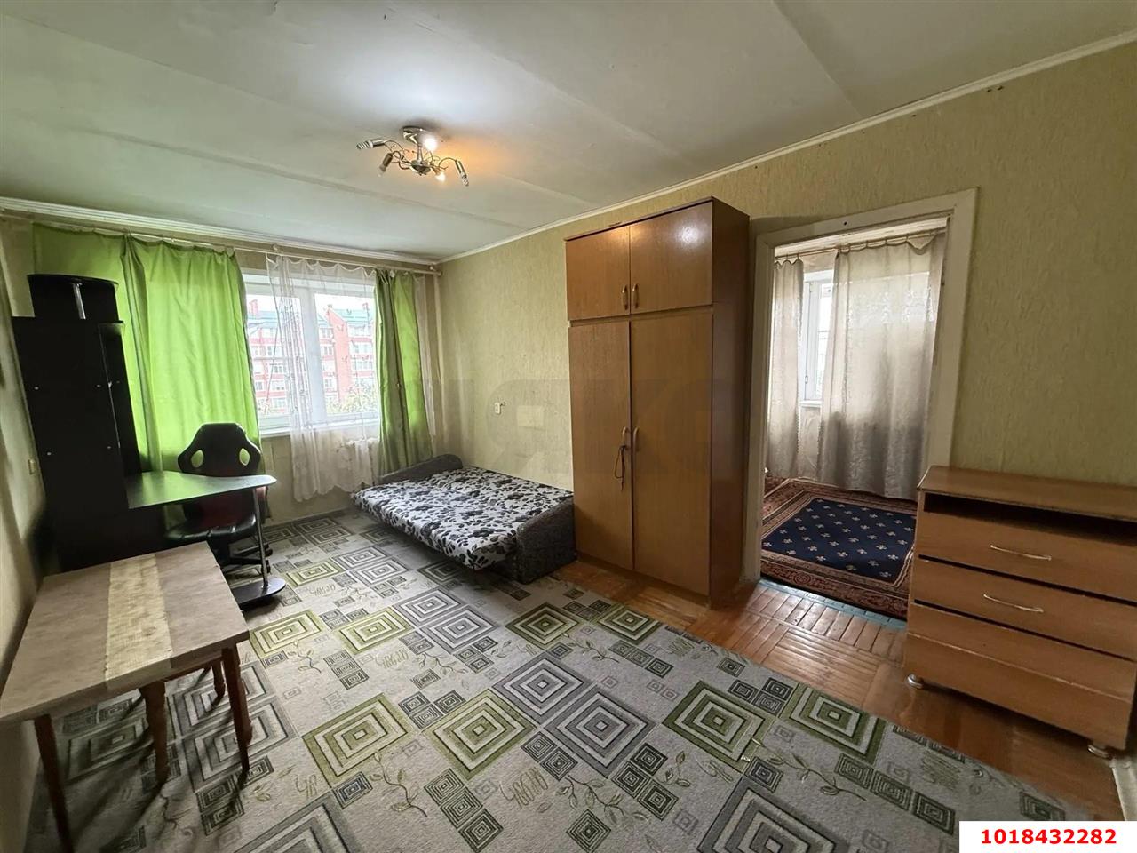 Фото №2: 2-комнатная квартира 42&nbsp;м², 5/5&nbsp;эт. - Краснодар, Центральный внутригородской округ, Покровка, мкр. Центральный, ул. Володарского, 10А