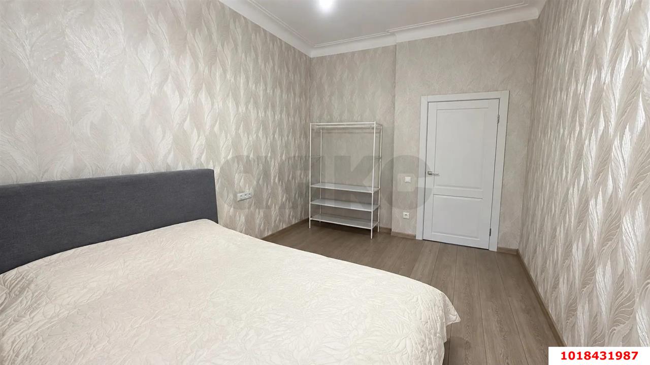 Фото №2: 2-комнатная квартира 62&nbsp;м², 2/3&nbsp;эт. - Краснодар, мкр. Западный внутригородской округ, ул. Красная, 129