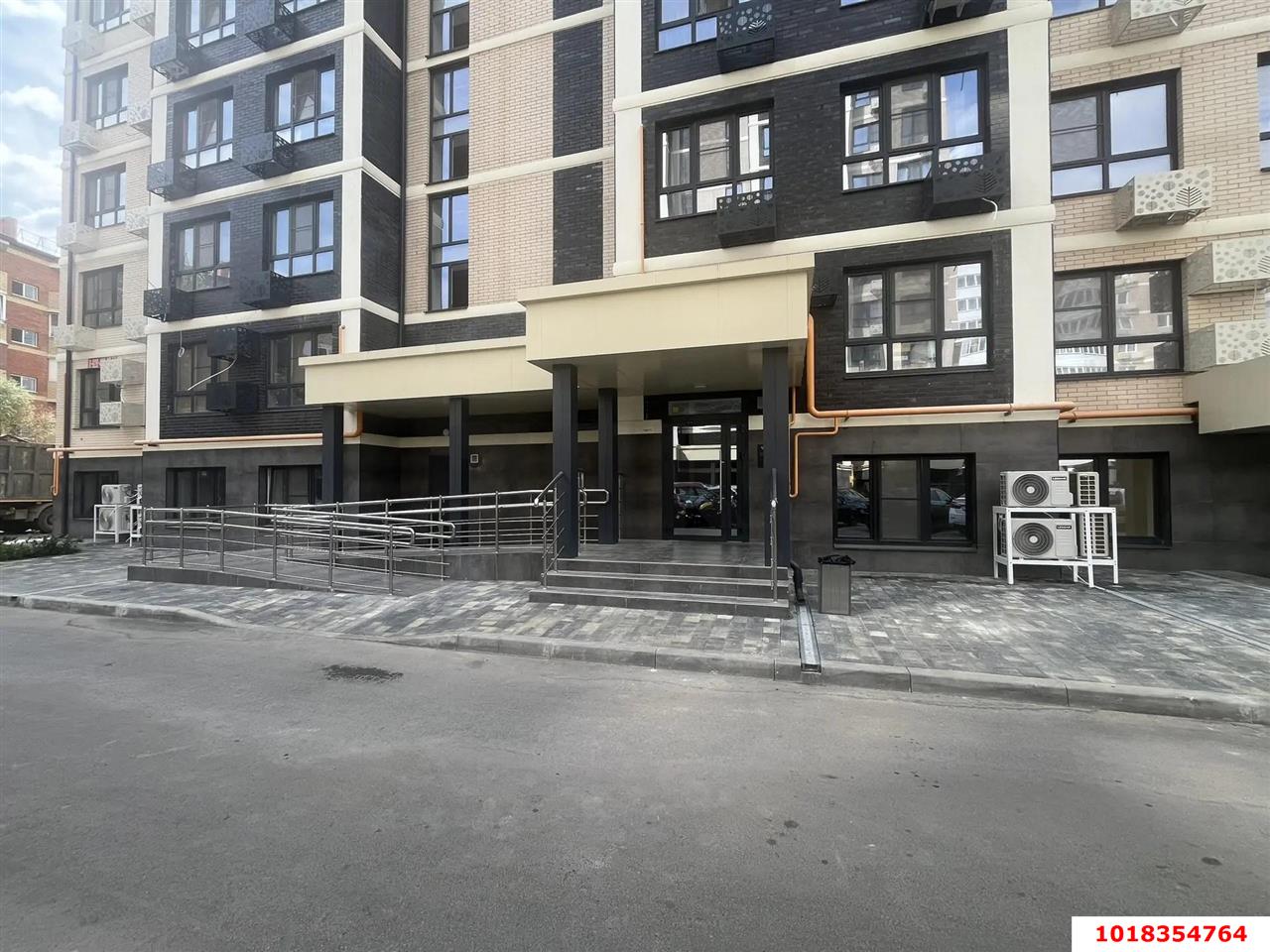 Фото №2: 1-комнатная квартира 33&nbsp;м², 8/9&nbsp;эт. - Яблоновский, мкр. жилой комплекс Портрет, ул. Луговая, 7Алит2