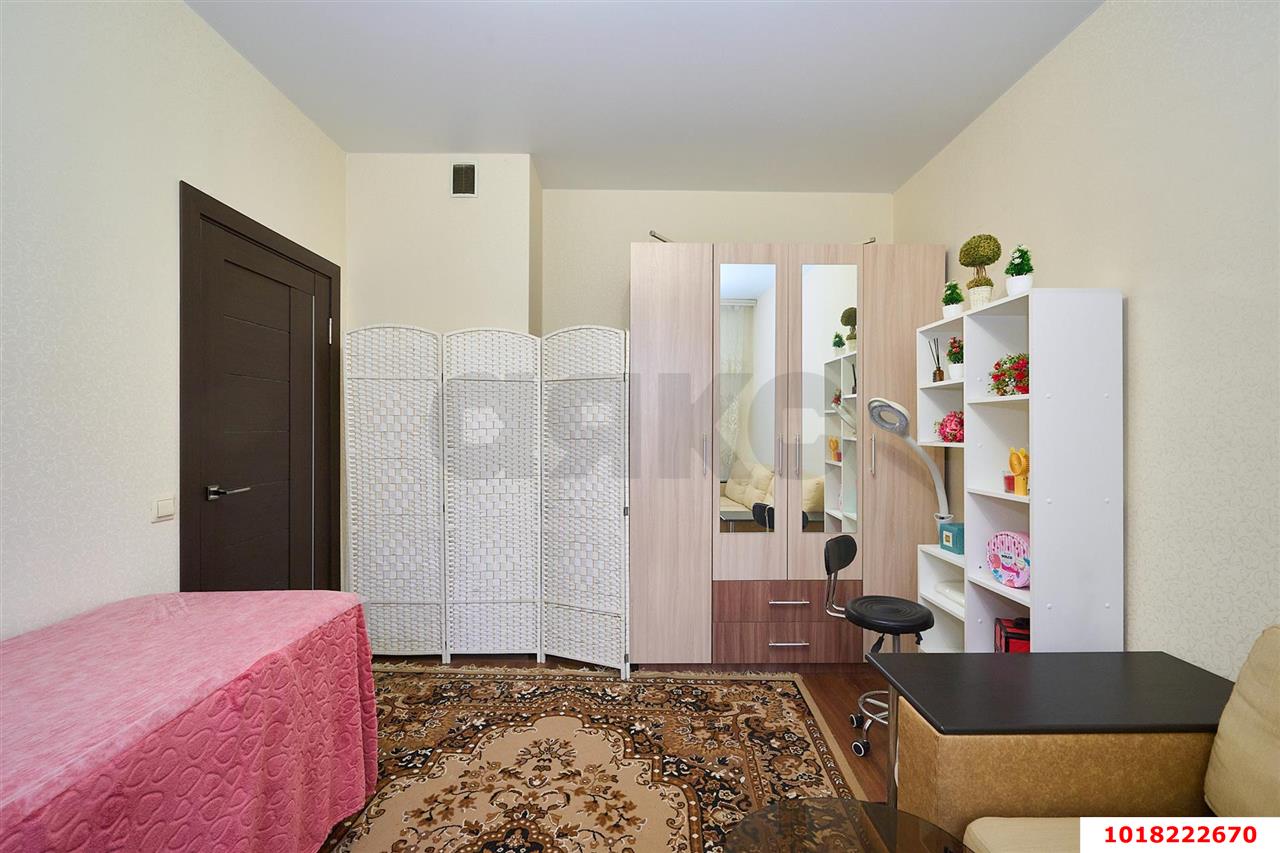 Фото №10: 3-комнатная квартира 82&nbsp;м², 2/16&nbsp;эт. - Краснодар, Прикубанский внутригородской округ, Восточно-Кругликовский, мкр. ЖК Пируэт, ул. имени 40-летия Победы, 97/1
