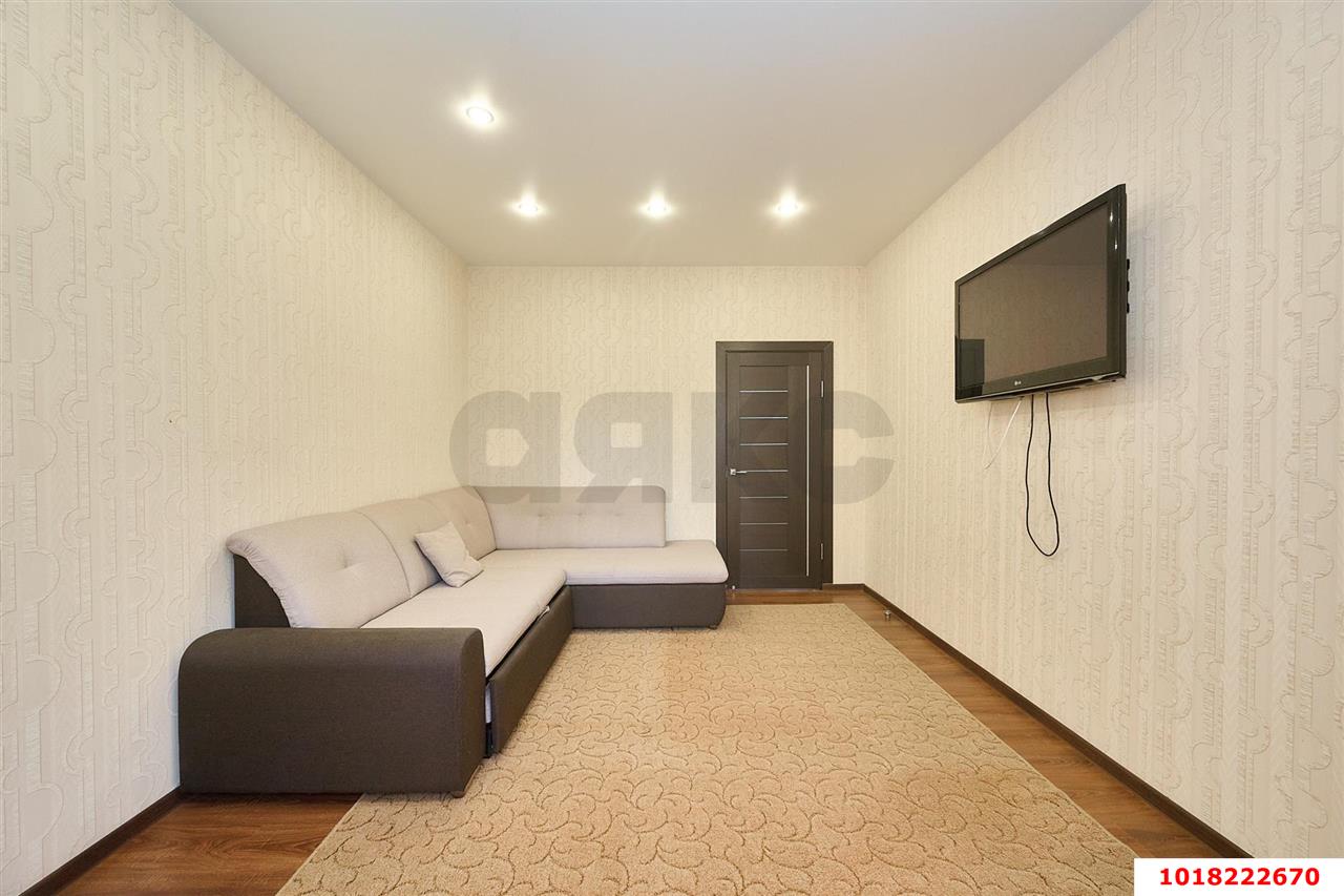 Фото №4: 3-комнатная квартира 82&nbsp;м², 2/16&nbsp;эт. - Краснодар, Прикубанский внутригородской округ, Восточно-Кругликовский, мкр. ЖК Пируэт, ул. имени 40-летия Победы, 97/1