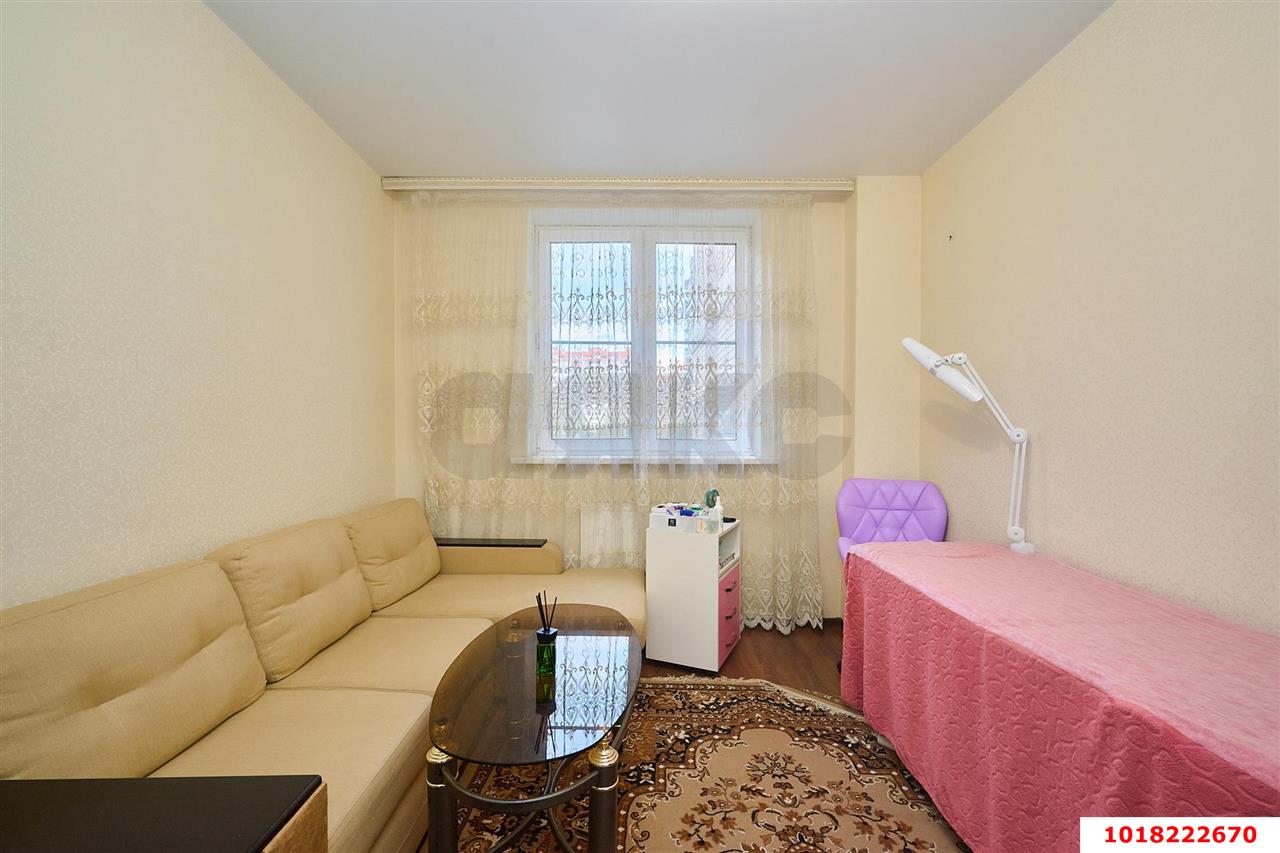 Фото №8: 3-комнатная квартира 82&nbsp;м², 2/16&nbsp;эт. - Краснодар, Прикубанский внутригородской округ, Восточно-Кругликовский, мкр. ЖК Пируэт, ул. имени 40-летия Победы, 97/1