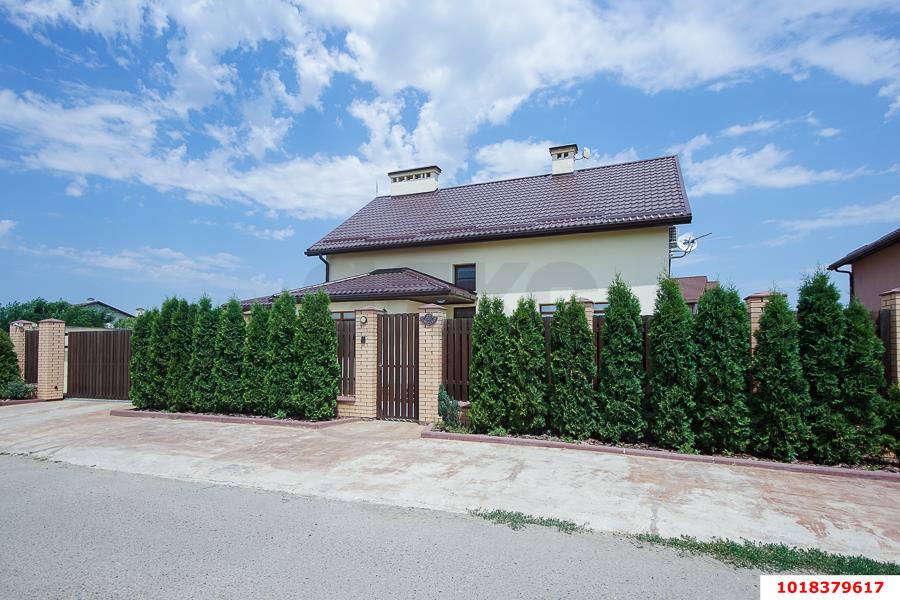 Фото №2: Дом 157&nbsp;м² + 9.91&nbsp;сот., 2&nbsp;эт. - Краснодар, Прикубанский внутригородской округ, п. коттеджный  Зелёная Долина, ул. Баварская, 32