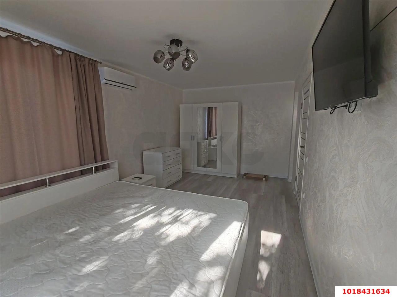 Фото №2: 2-комнатная квартира 45&nbsp;м², 5/5&nbsp;эт. - Краснодар, Центральный внутригородской округ, мкр. Черёмушки, ул. Ставропольская, 260