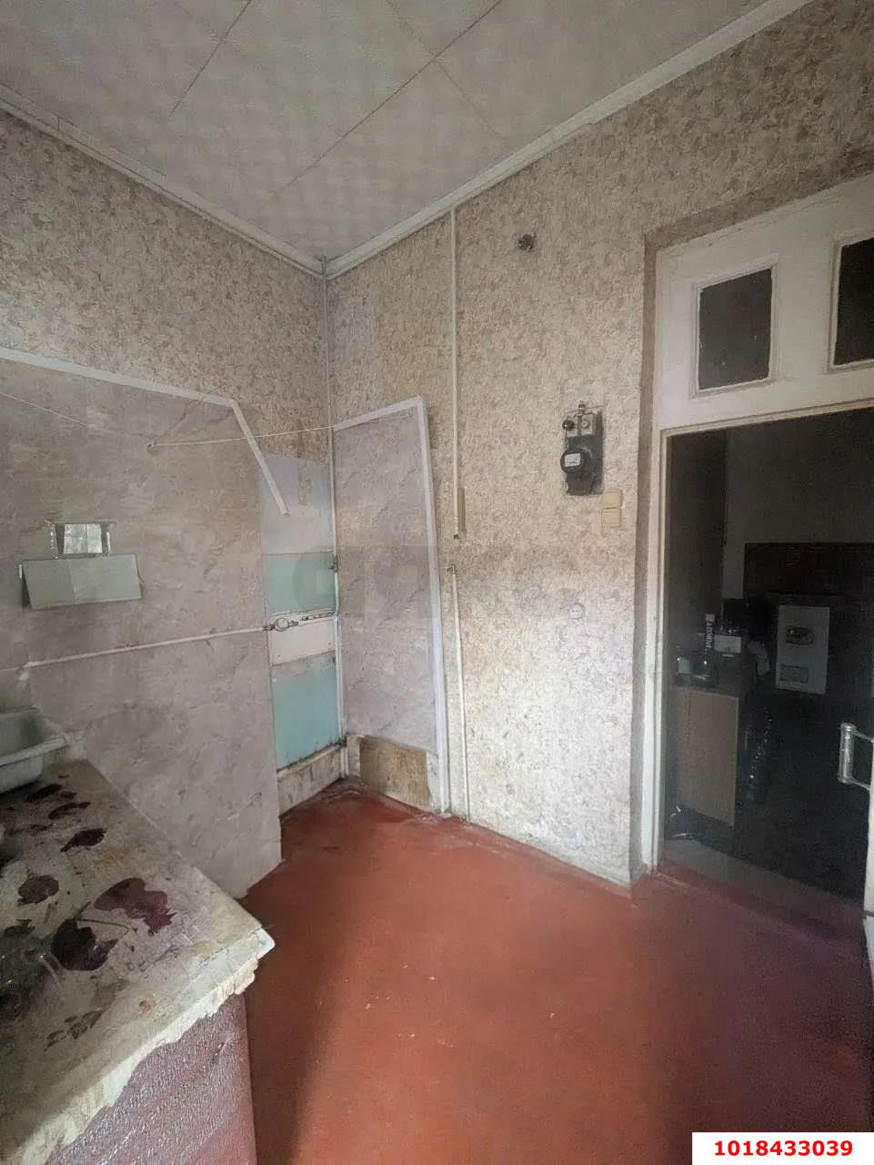 Фото №2: 1-комнатная квартира 16&nbsp;м², 1/2&nbsp;эт. - Краснодар, Западный внутригородской округ, мкр. Центральный, ул. Чкалова, 149