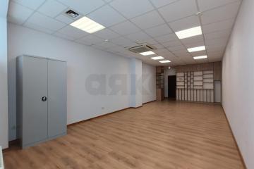 Фото №1: Офисное помещение 42&nbsp;м², 6/7&nbsp;эт. - Краснодар, мкр. Центральный, ул. Октябрьская, 59