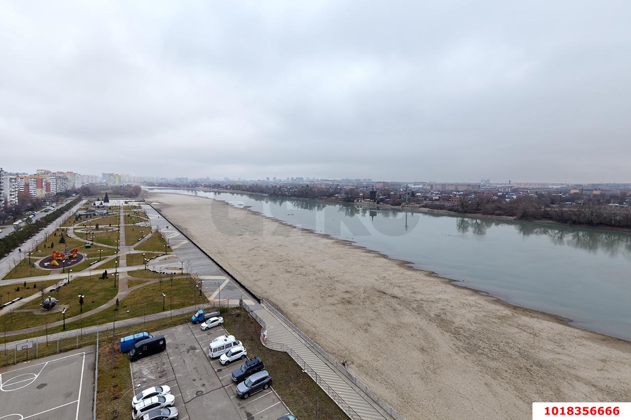 Фото №8: 2-комнатная квартира 90&nbsp;м², 9/24&nbsp;эт. - Краснодар, Западный внутригородской округ, мкр. Юбилейный, ул. Рождественская набережная, 4
