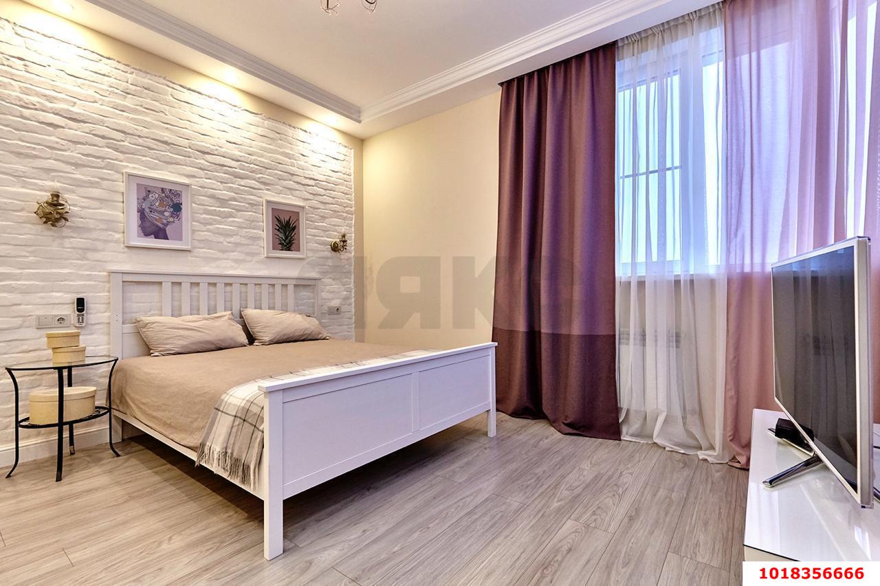 Фото №6: 2-комнатная квартира 90&nbsp;м², 9/24&nbsp;эт. - Краснодар, Западный внутригородской округ, мкр. Юбилейный, ул. Рождественская набережная, 4
