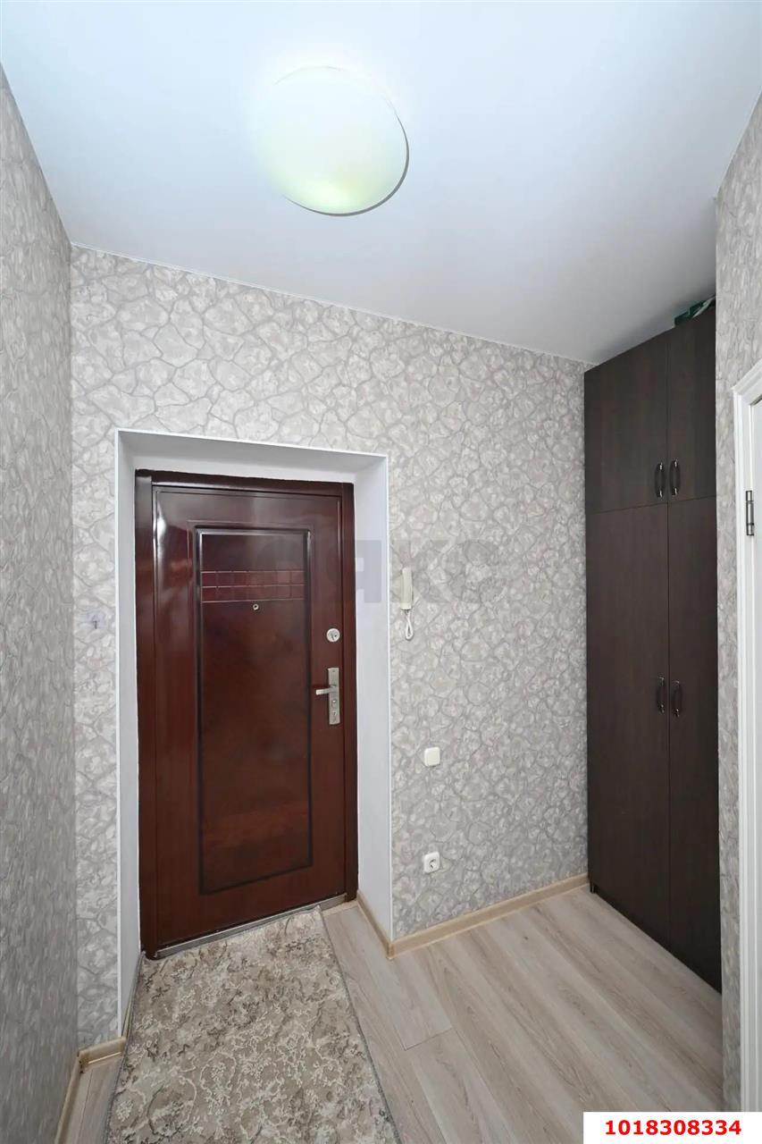 Фото №12: 1-комнатная квартира 35&nbsp;м², 1/4&nbsp;эт. - Краснодар, Прикубанский внутригородской округ, Калинино, мкр. Завод Радиоизмерительных Приборов, ул. 1 Мая, 388