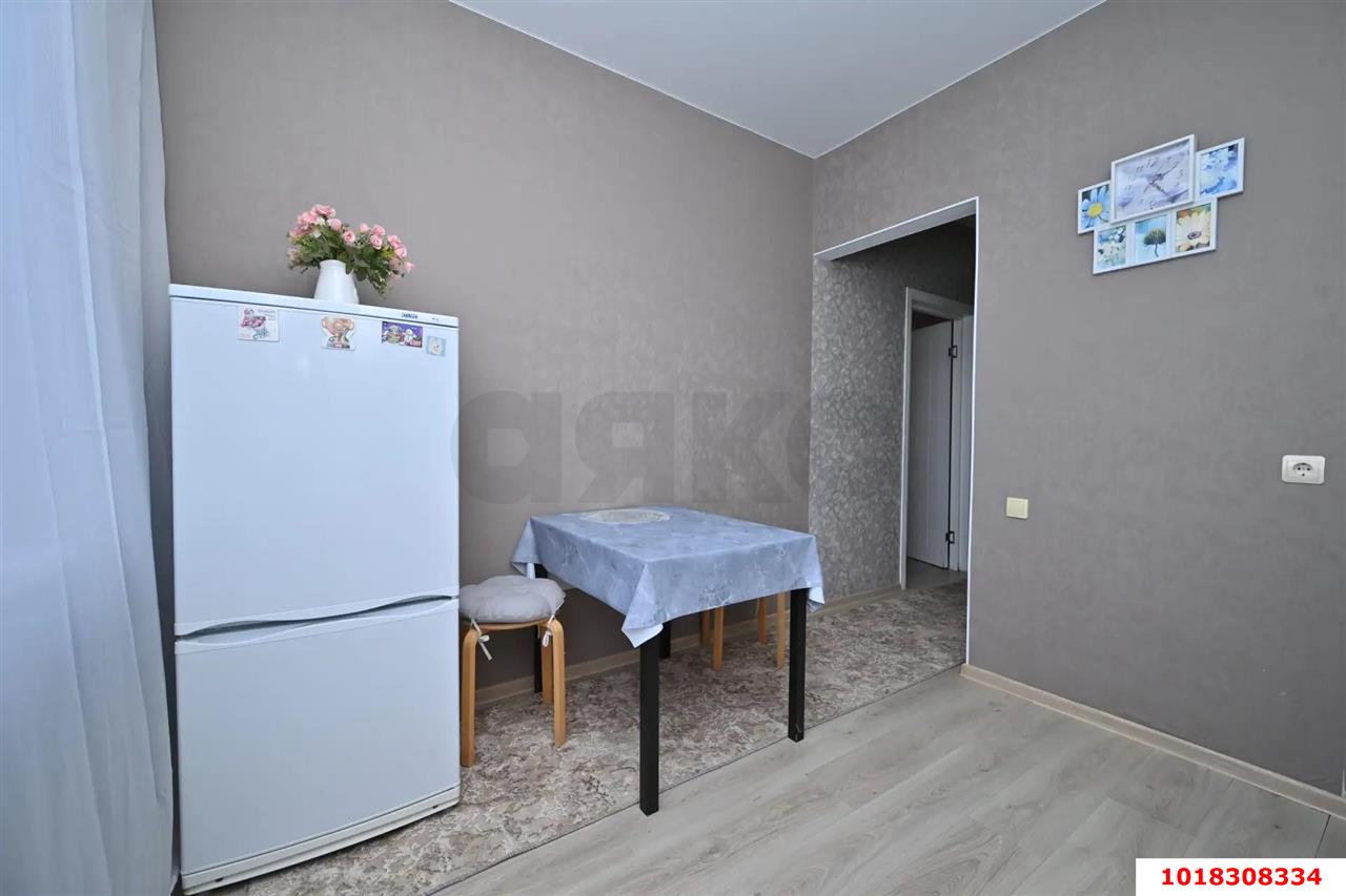 Фото №6: 1-комнатная квартира 35&nbsp;м², 1/4&nbsp;эт. - Краснодар, Прикубанский внутригородской округ, Калинино, мкр. Завод Радиоизмерительных Приборов, ул. 1 Мая, 388