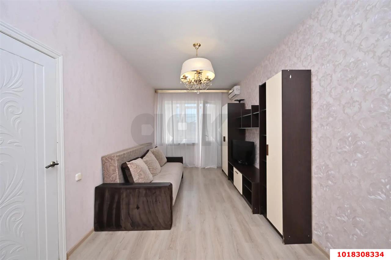 Фото №3: 1-комнатная квартира 35&nbsp;м², 1/4&nbsp;эт. - Краснодар, Прикубанский внутригородской округ, Калинино, мкр. Завод Радиоизмерительных Приборов, ул. 1 Мая, 388